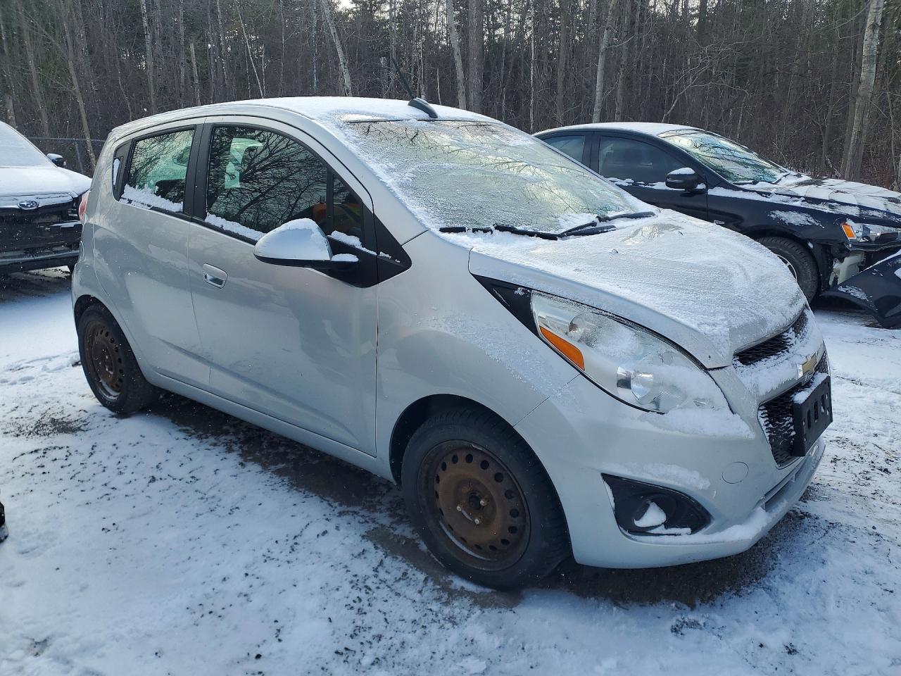 2015 CHEVROLET SPARK 1LT photo 4