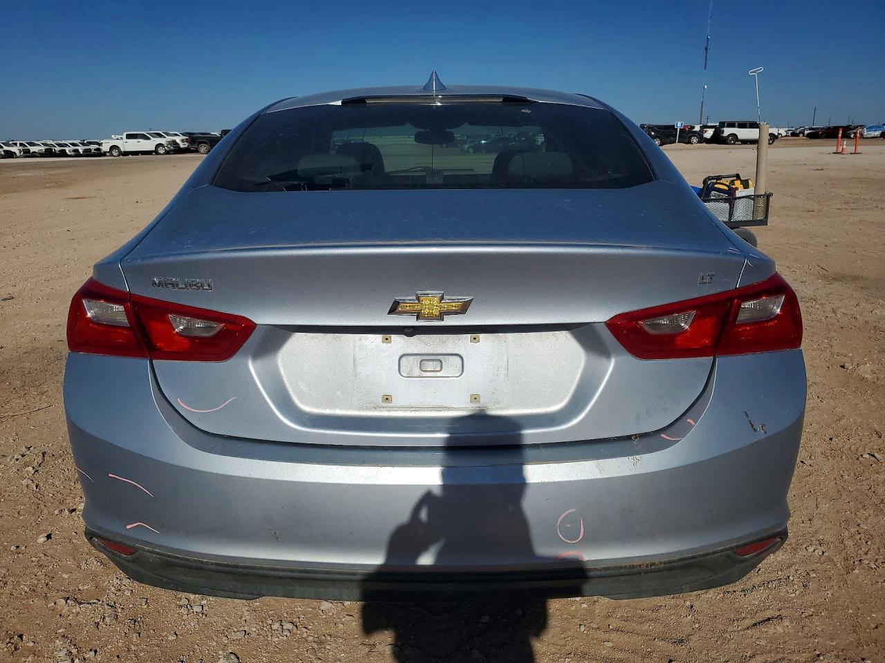 2017 CHEVROLET MALIBU LT photo 11