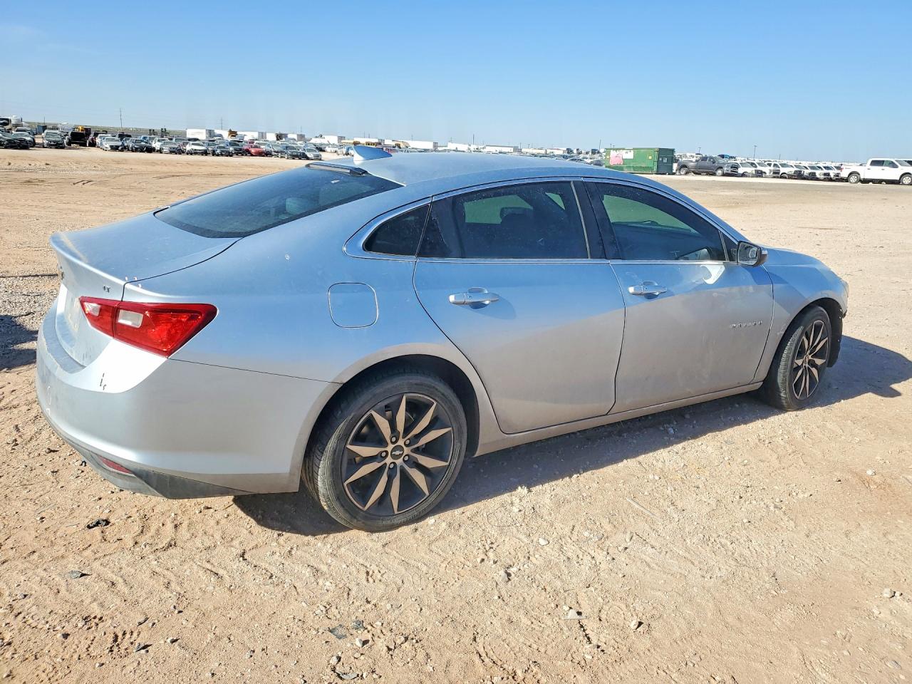 2017 CHEVROLET MALIBU LT photo 5