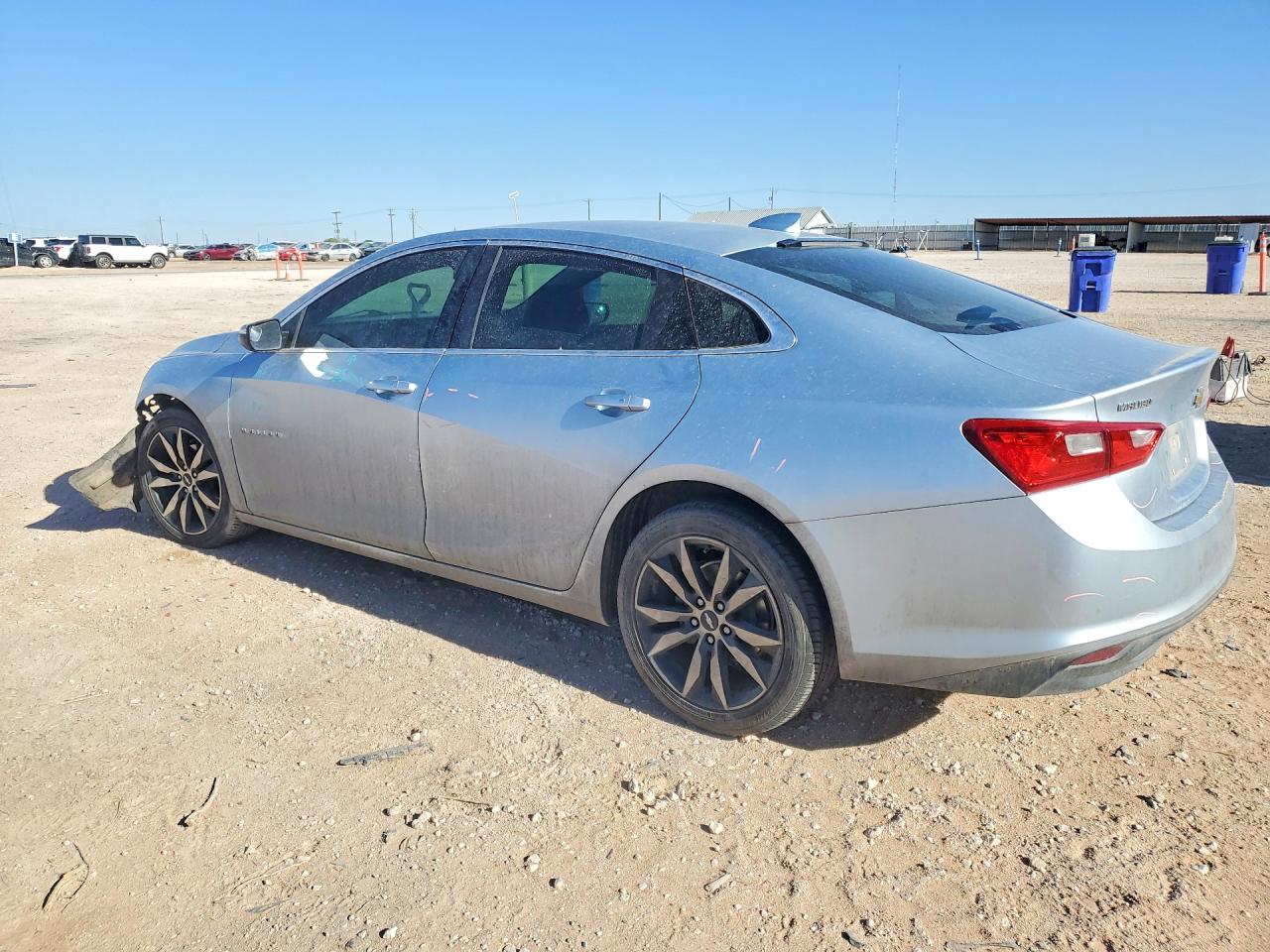 2017 CHEVROLET MALIBU LT photo 3