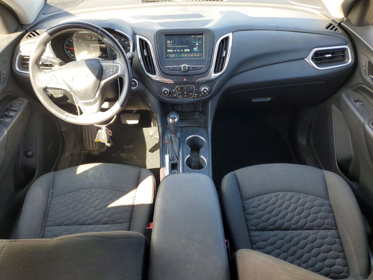 2018 CHEVROLET EQUINOX LT photo 8