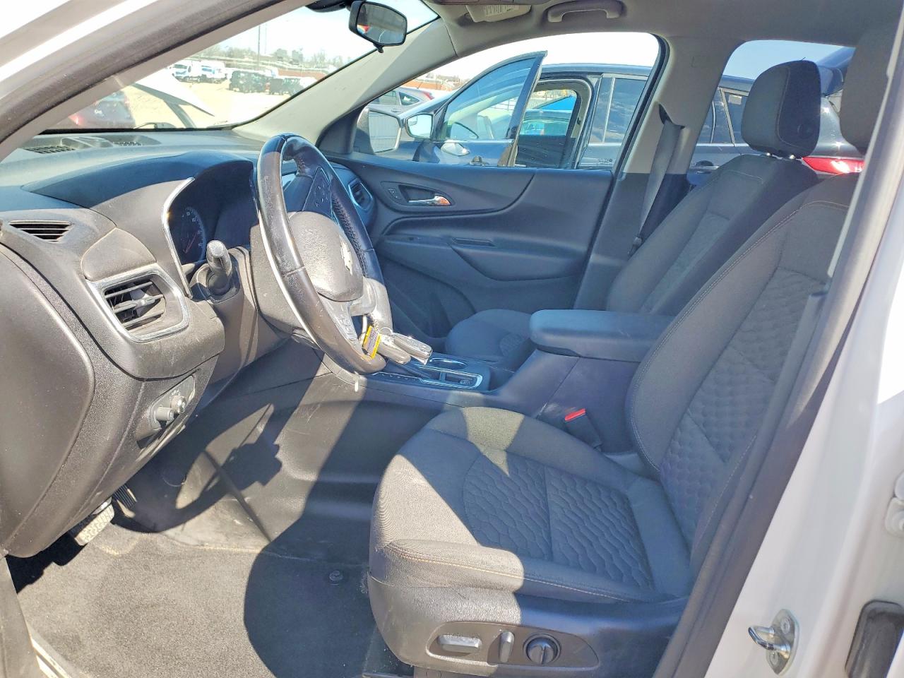2018 CHEVROLET EQUINOX LT photo 7