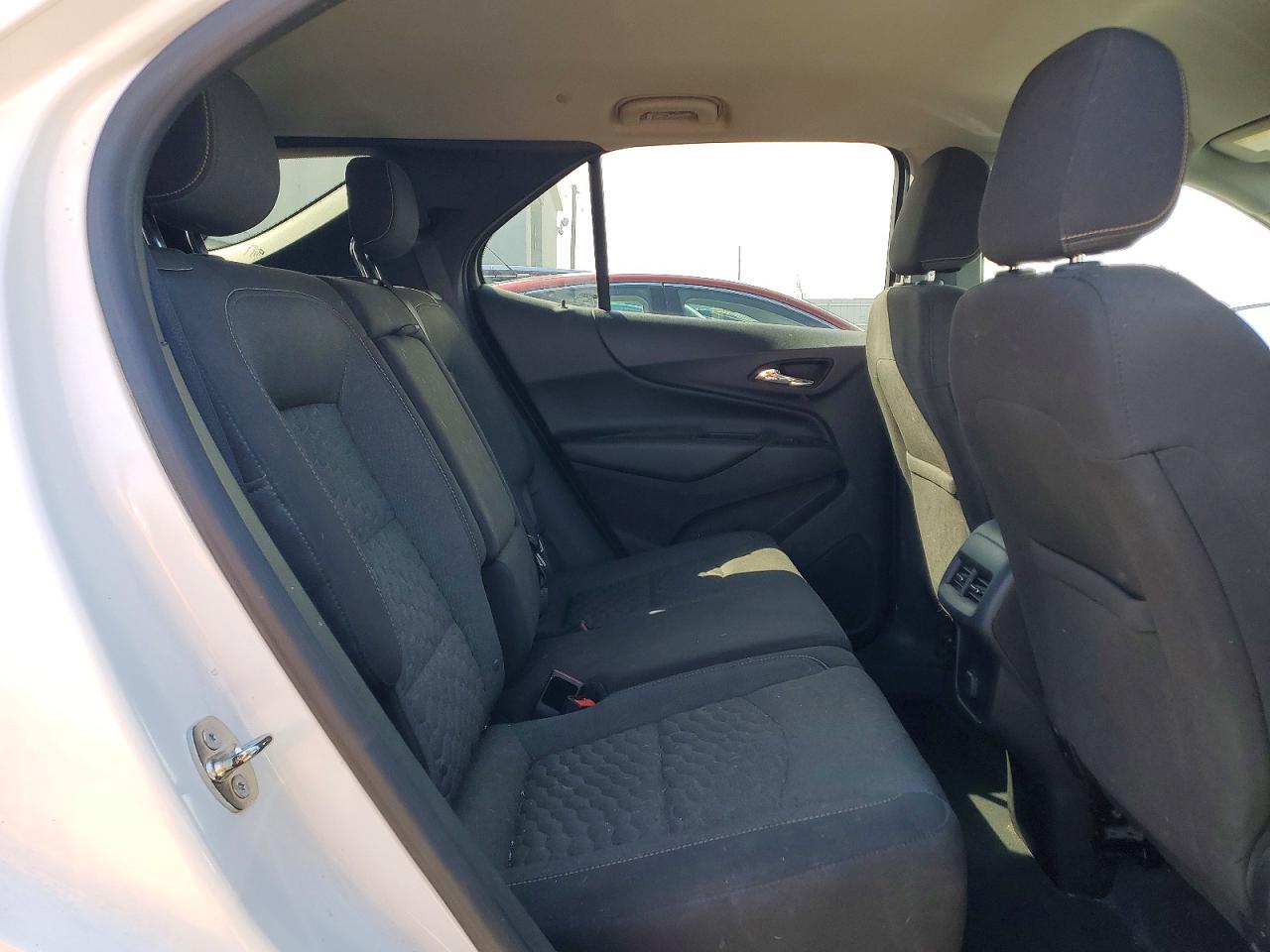 2018 CHEVROLET EQUINOX LT photo 11