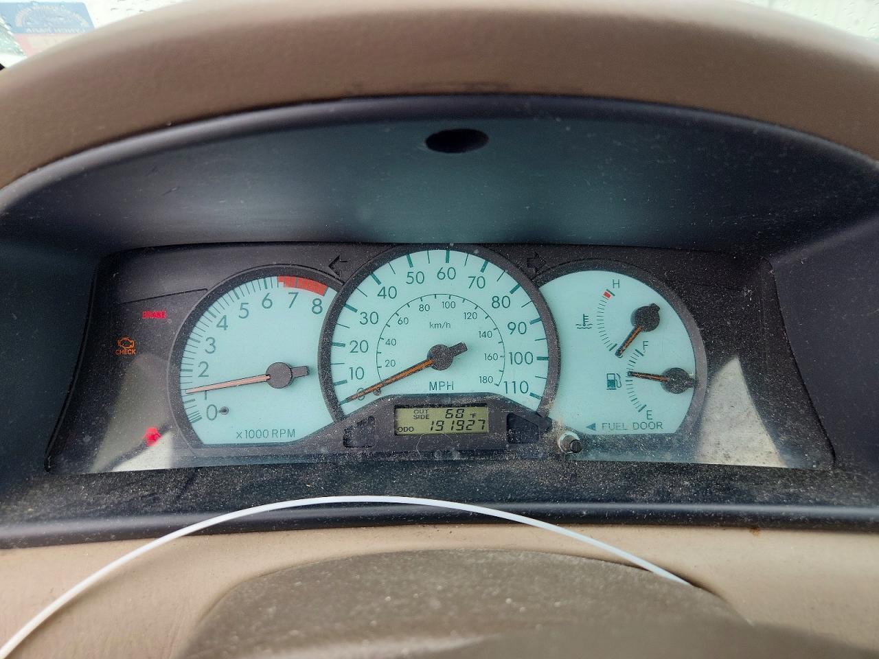 2003 TOYOTA COROLLA LE photo 9