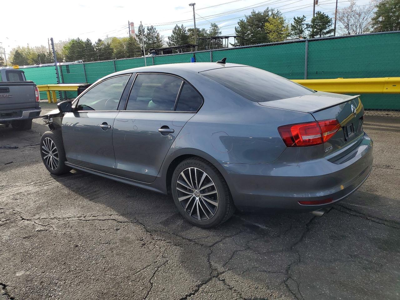 2015 VOLKSWAGEN JETTA SE photo 3