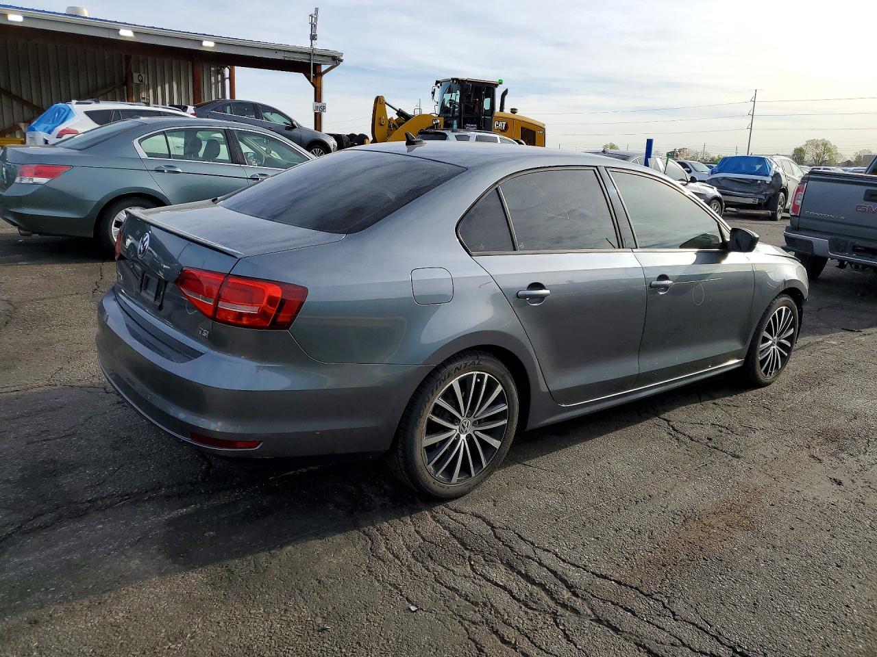 2015 VOLKSWAGEN JETTA SE photo 5