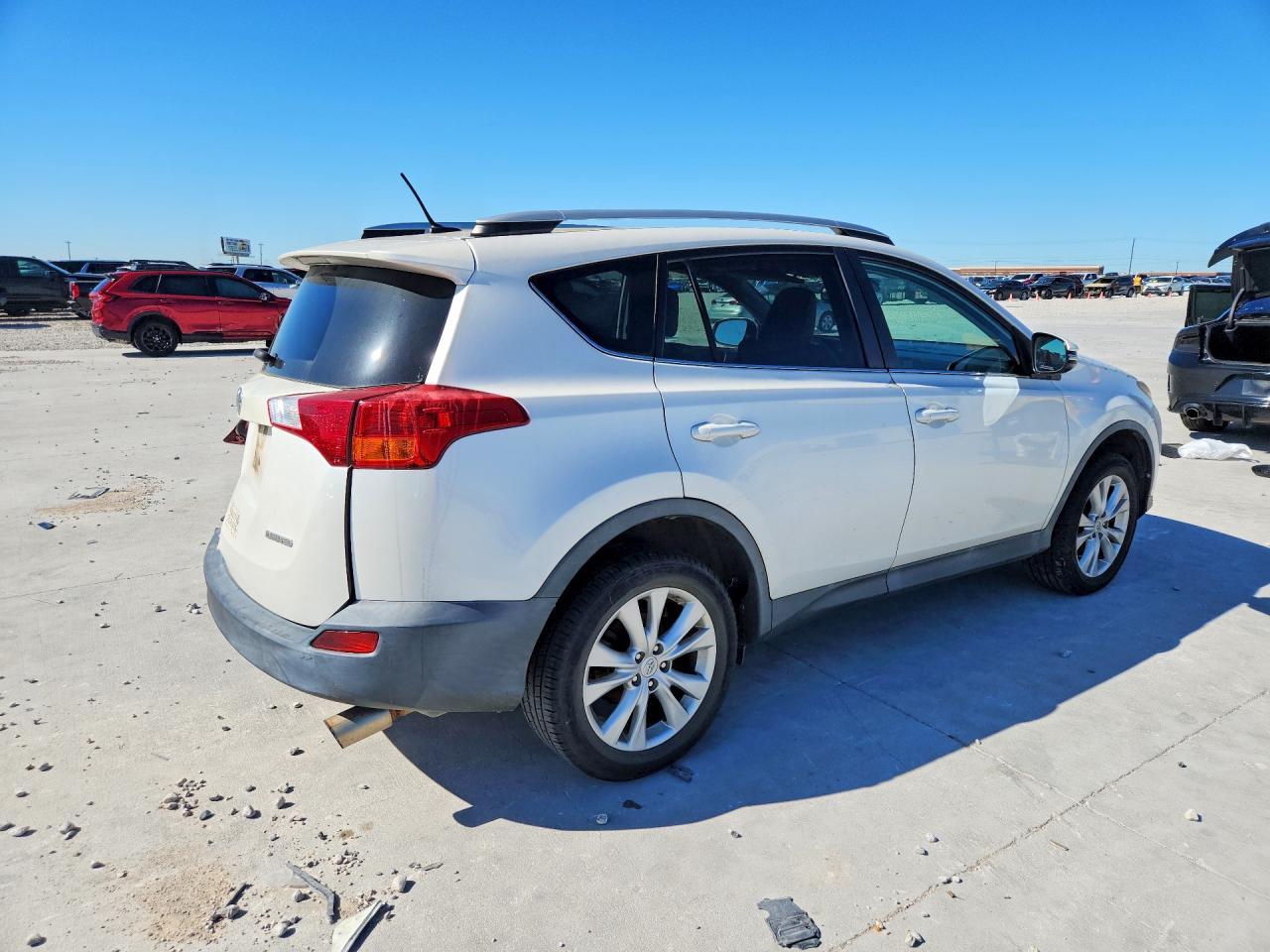 2014 TOYOTA RAV4 LIMITED photo 7