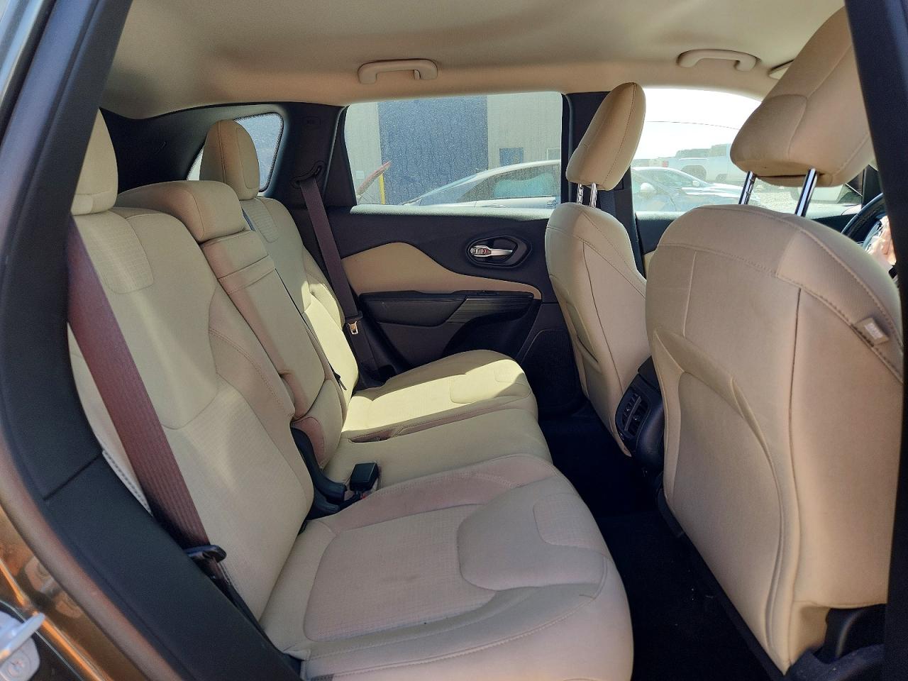 2015 JEEP CHEROKEE LATITUDE photo 11