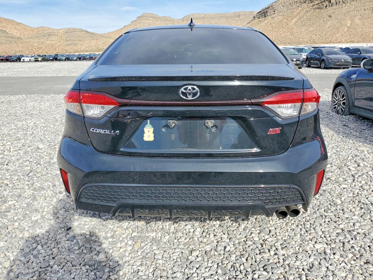 2020 TOYOTA COROLLA SE photo 11