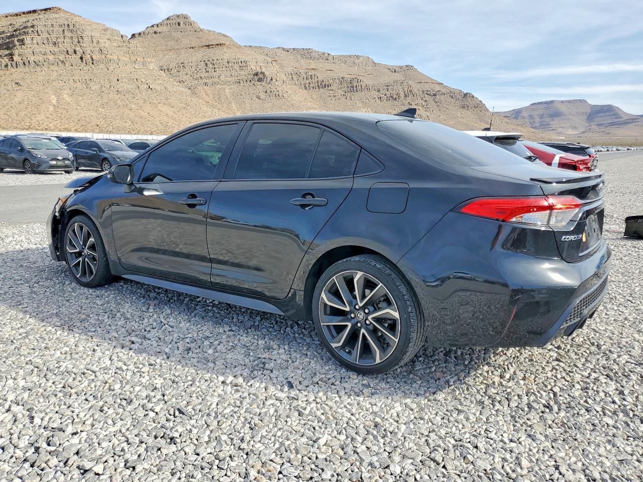 2020 TOYOTA COROLLA SE photo 3