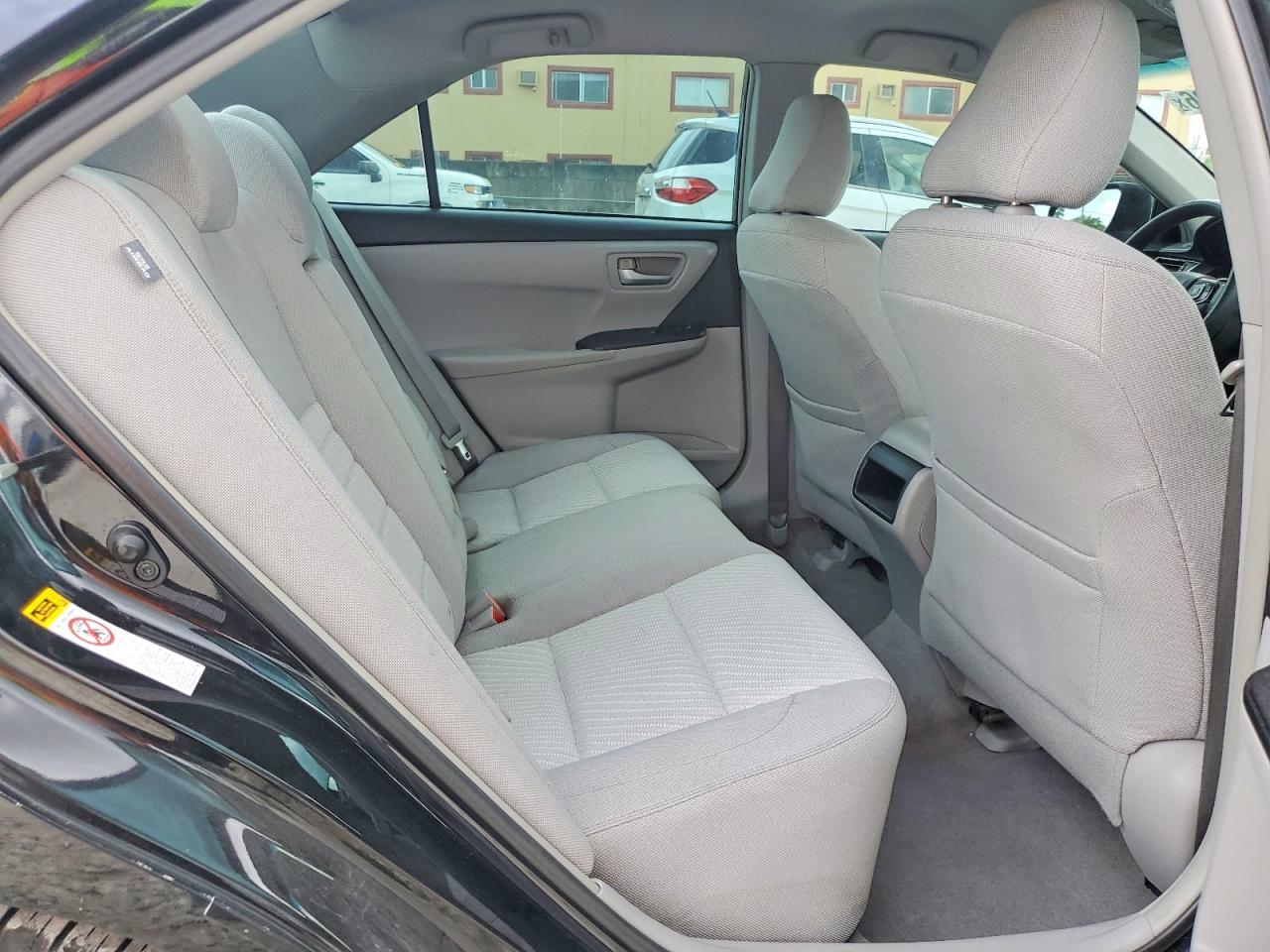2016 TOYOTA CAMRY LE photo 19