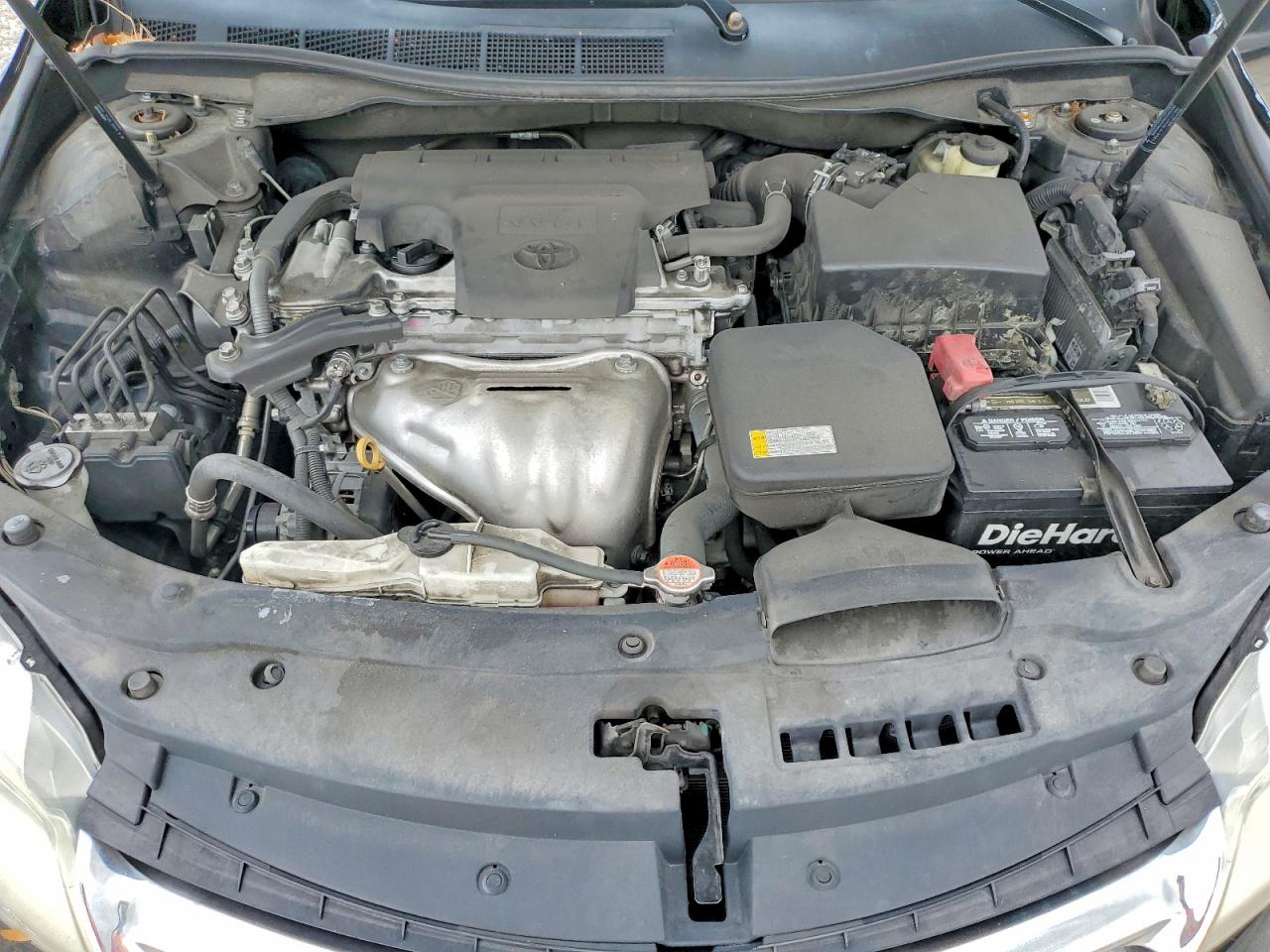2016 TOYOTA CAMRY LE photo 21