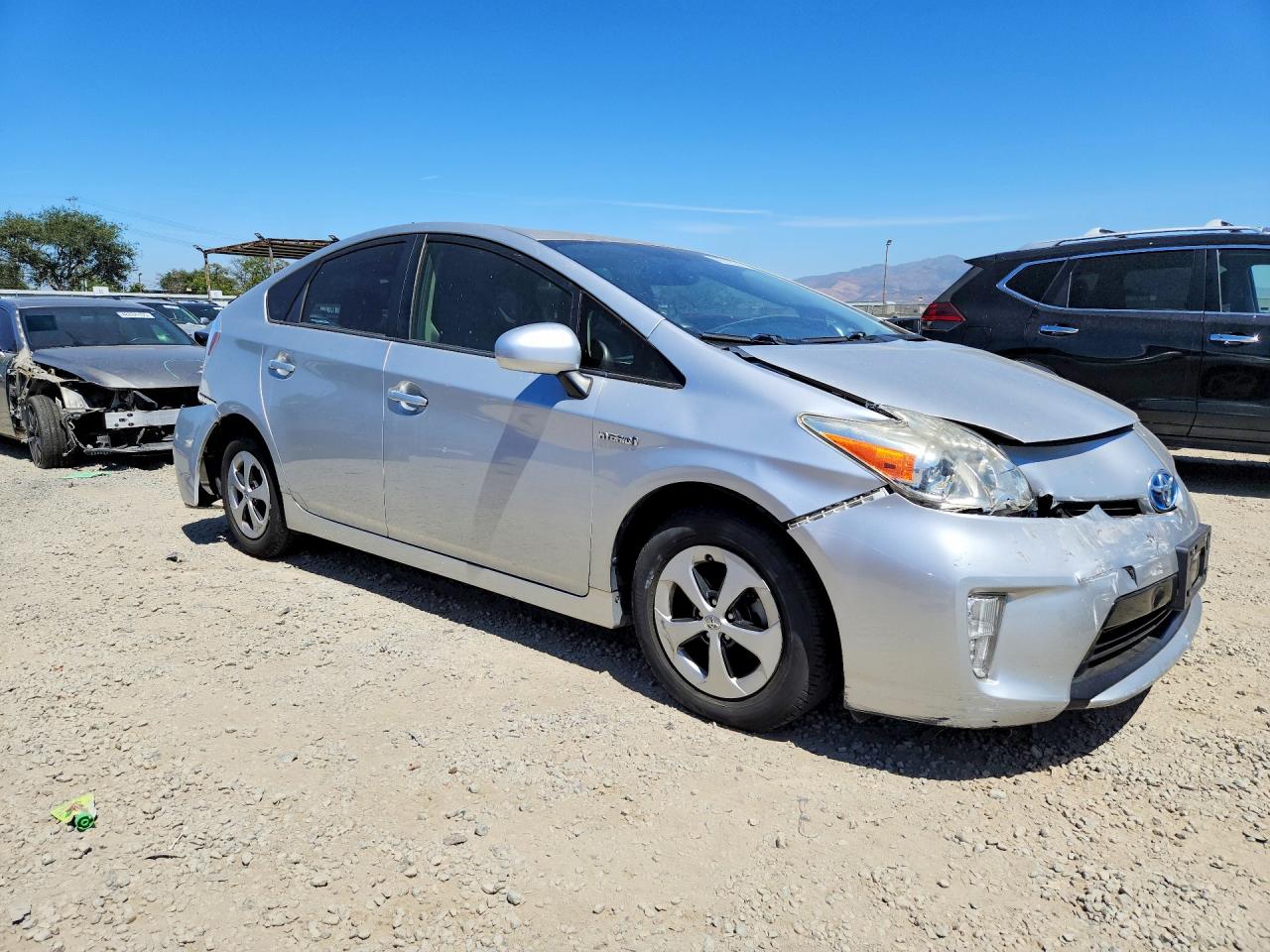 2015 TOYOTA PRIUS FOUR photo 10
