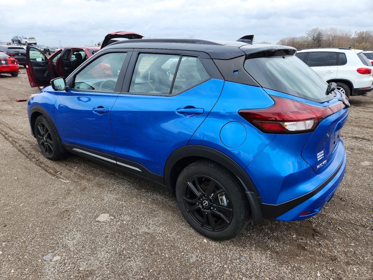 2023 NISSAN KICKS SR photo 2