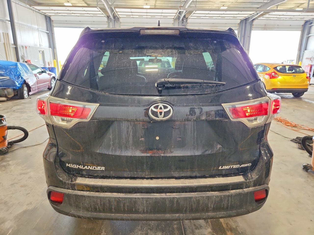 2016 TOYOTA HIGHLANDER LIMITED photo 16