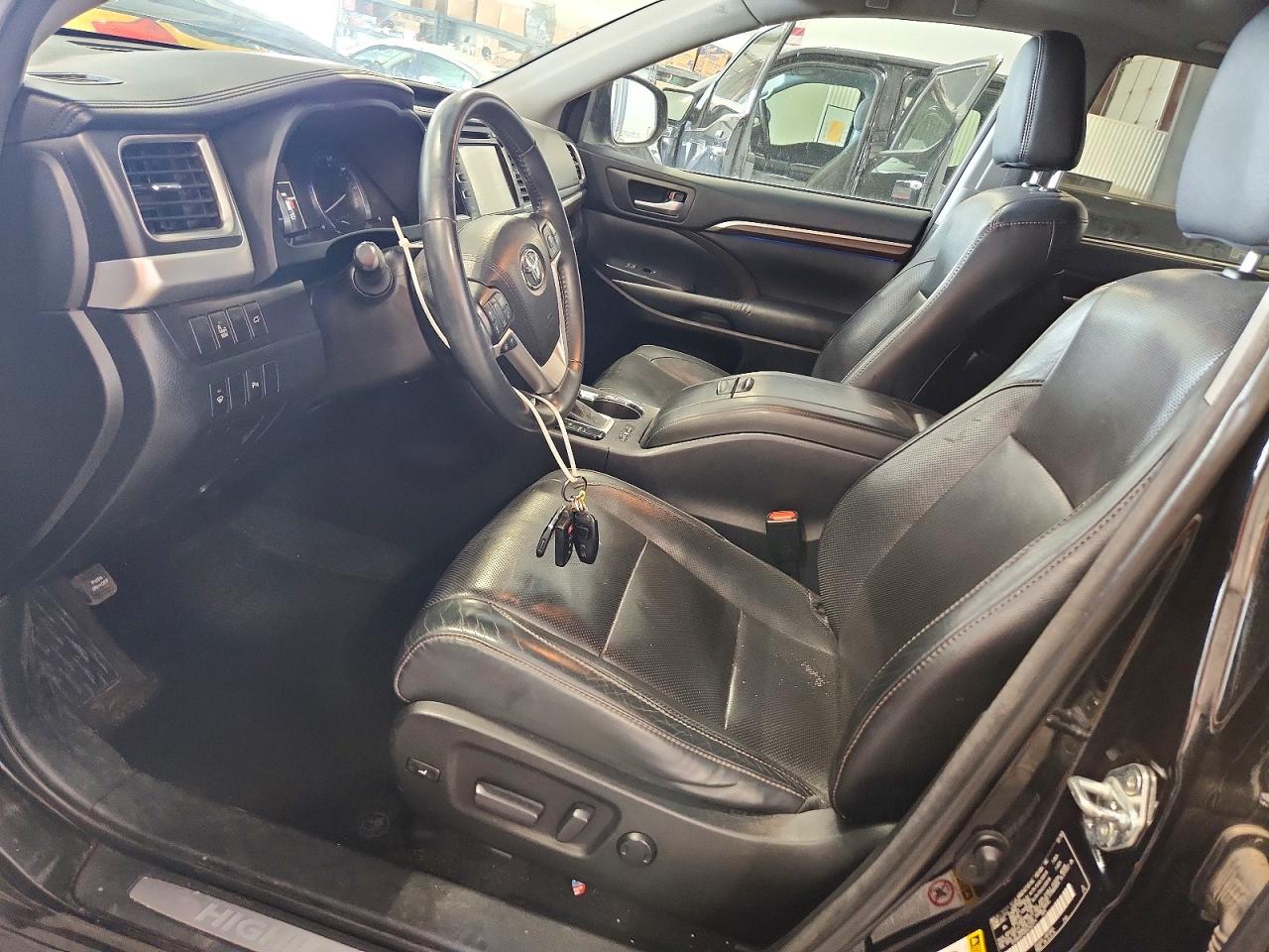 2016 TOYOTA HIGHLANDER LIMITED photo 19
