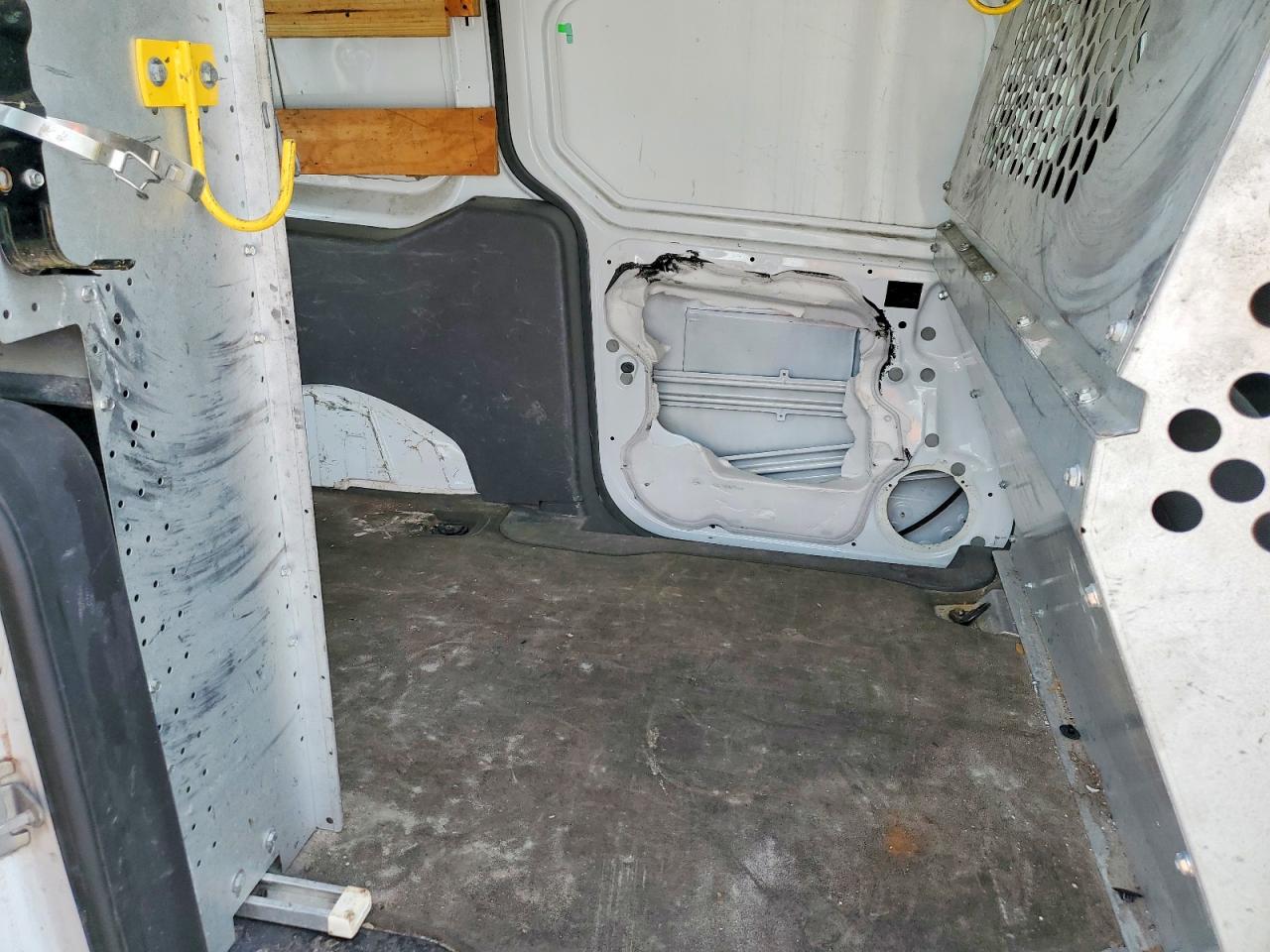 2015 FORD TRANSIT CONNECT XL UTILITY / SERVICE VAN photo 31