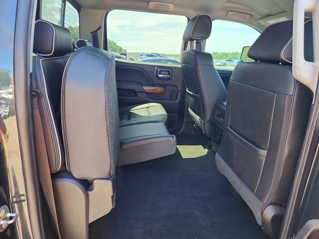 2018 CHEVROLET SILVERADO K2500 HIGH COUNTRY photo 10