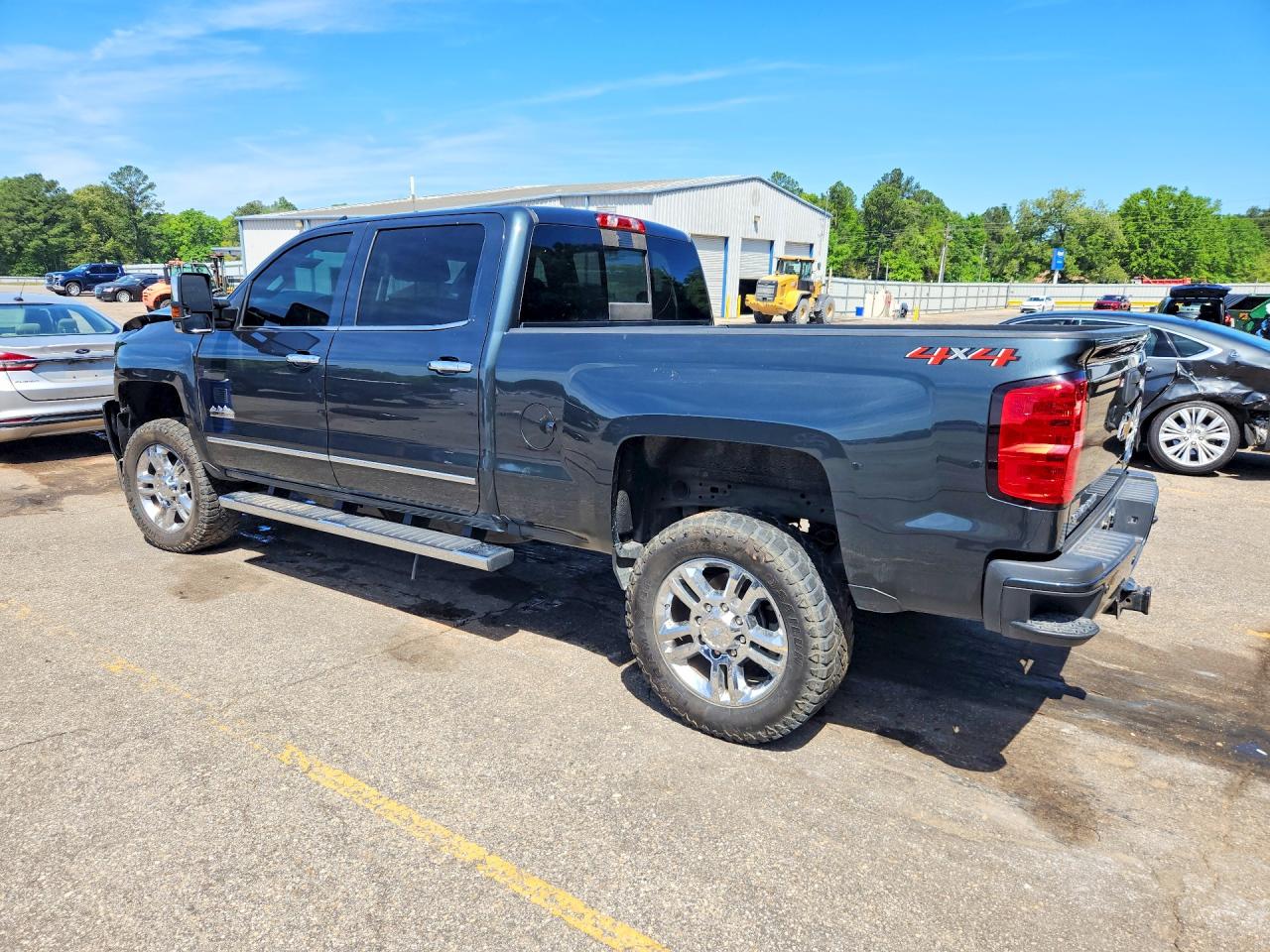 2018 CHEVROLET SILVERADO K2500 HIGH COUNTRY photo 2