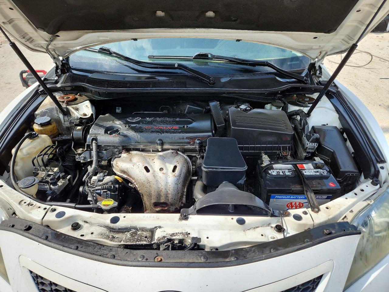2009 TOYOTA CAMRY SE photo 21