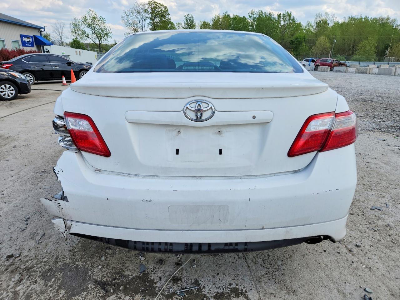 2009 TOYOTA CAMRY SE photo 11