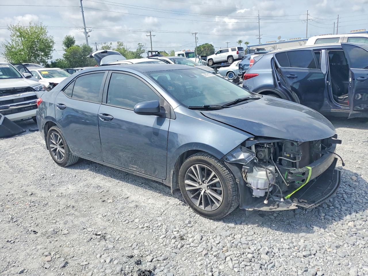 2017 TOYOTA COROLLA LE photo 7