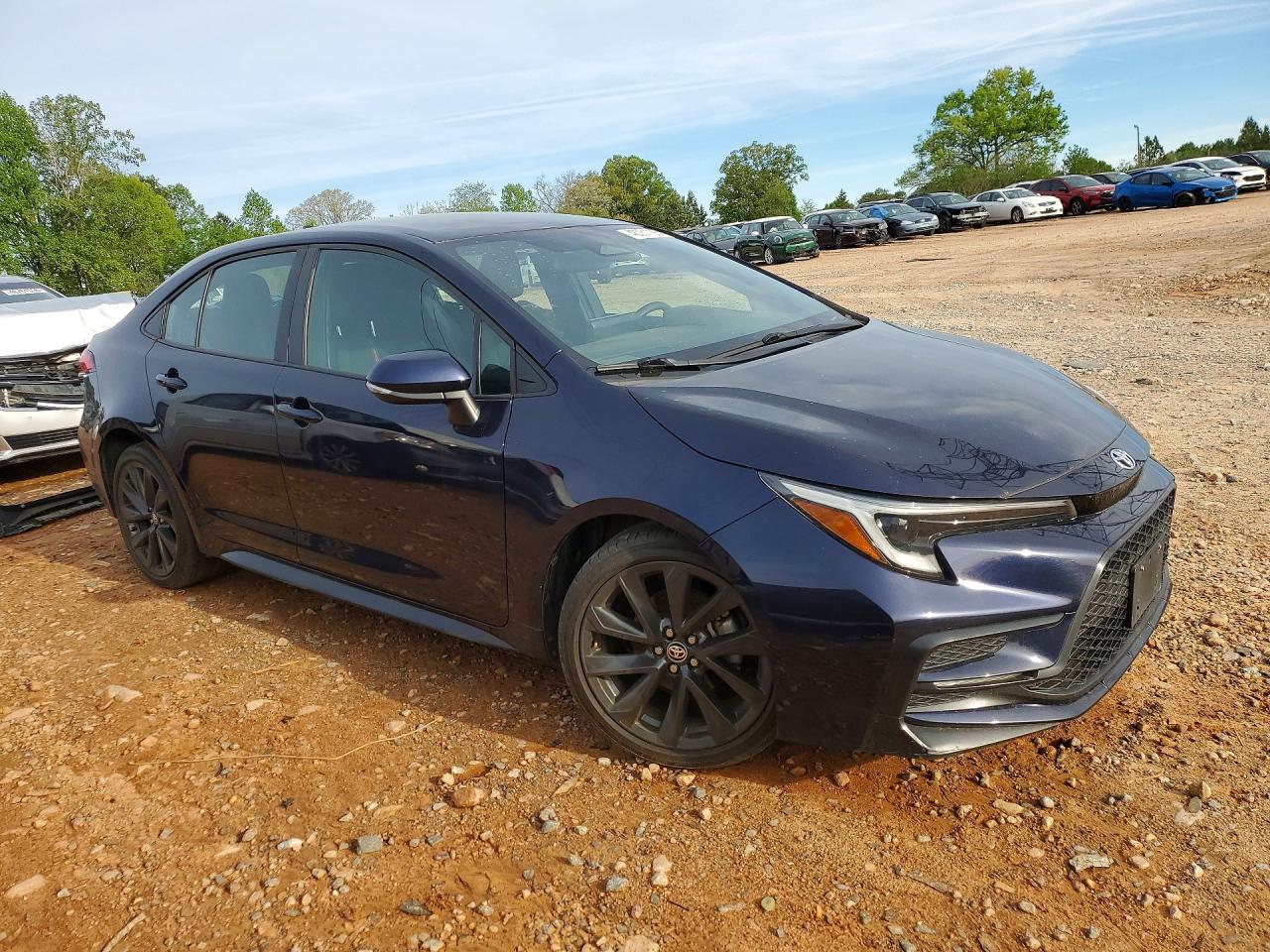 2023 TOYOTA COROLLA SE photo 4