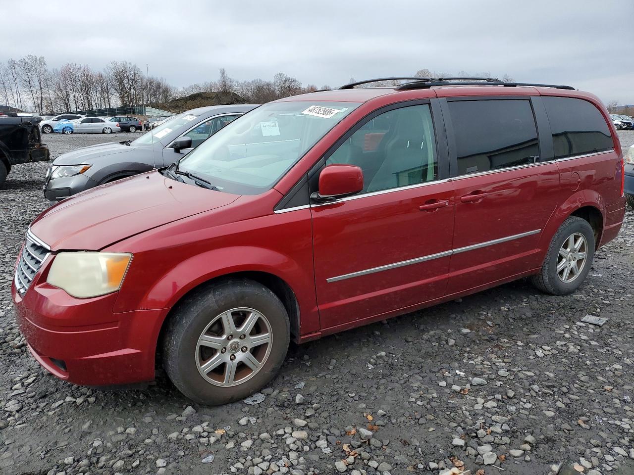 2010 CHRYSLER TOWN & COUNTRY