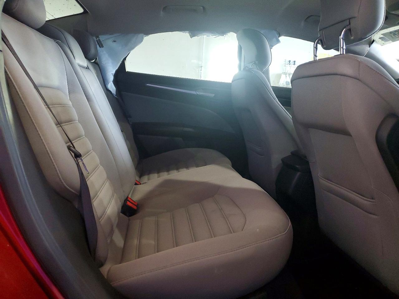 2013 FORD FUSION S photo 19