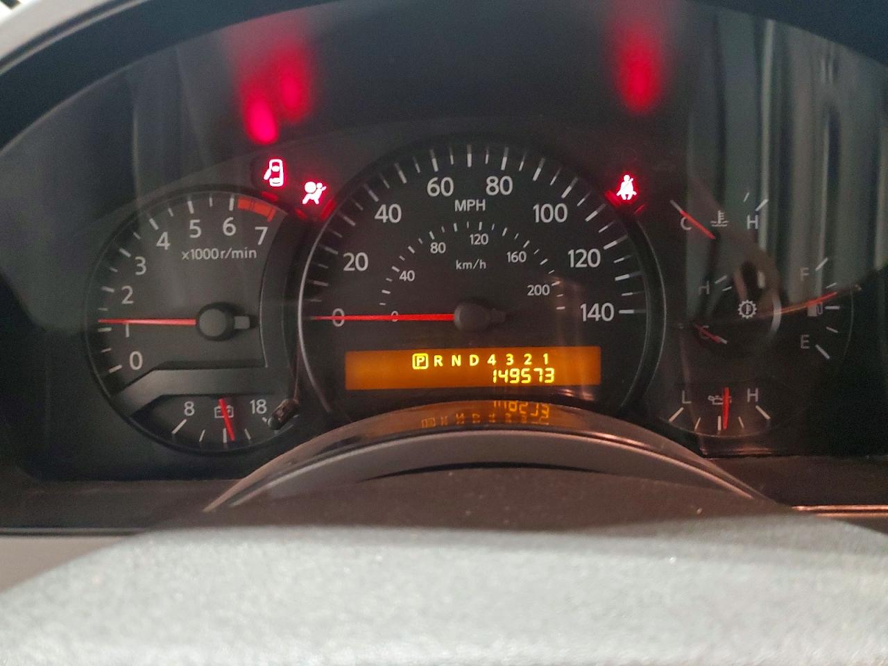 2004 NISSAN ARMADA SE photo 25