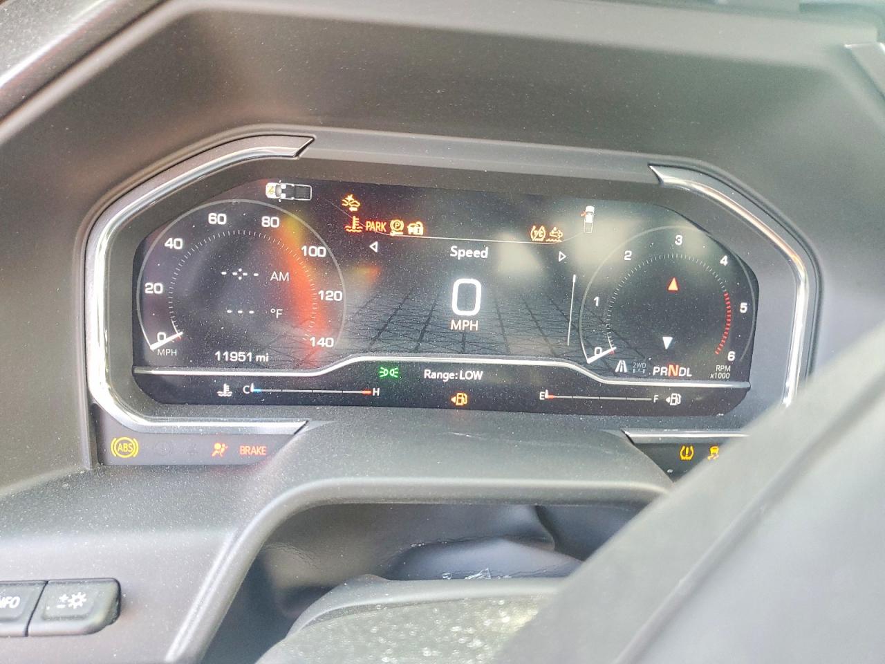2025 GMC SIERRA2500 photo 9
