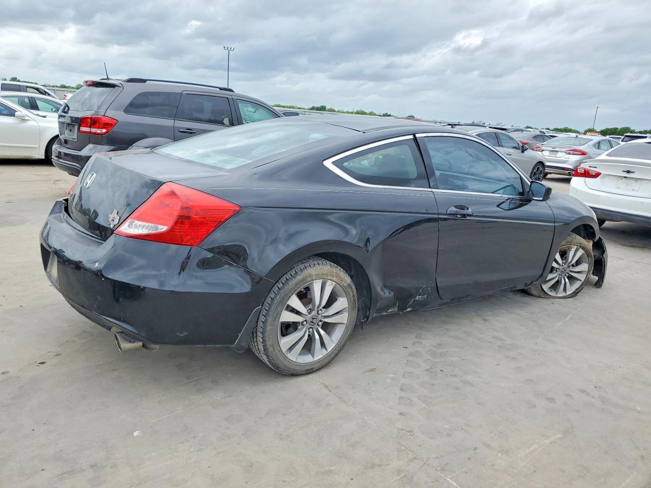2011 HONDA ACCORD LX-S photo 5