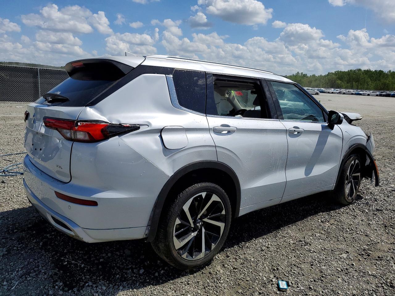 2024 MITSUBISHI OUTLANDER SEL photo 5