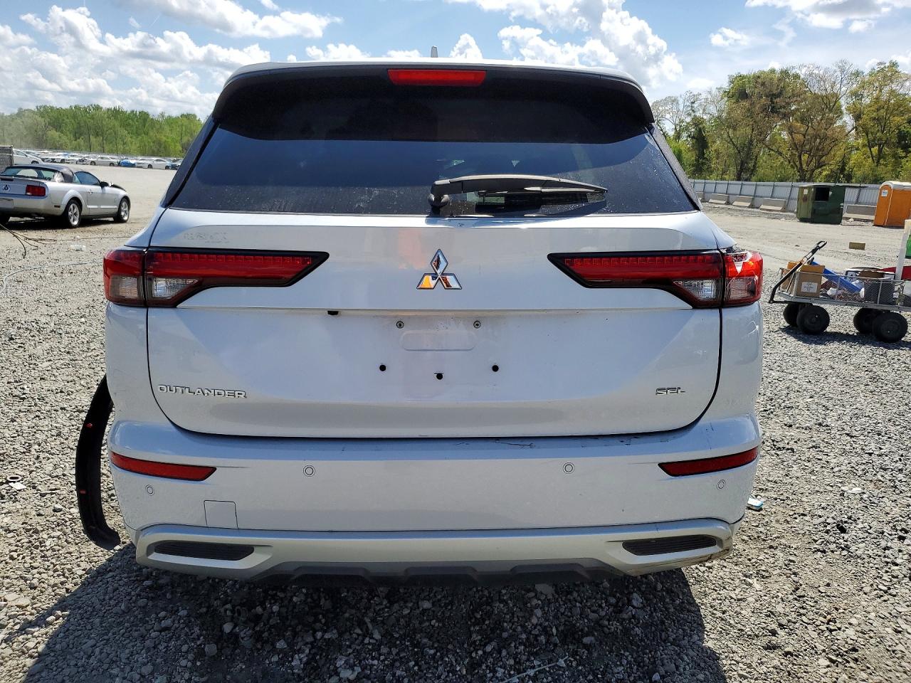 2024 MITSUBISHI OUTLANDER SEL photo 11