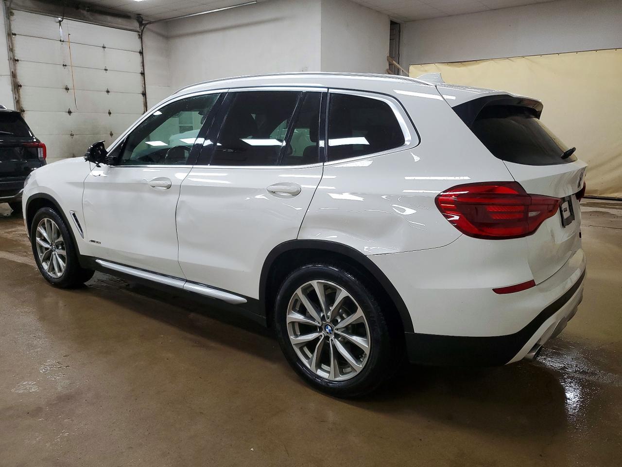 2018 BMW X3 XDRIVE30I photo 4