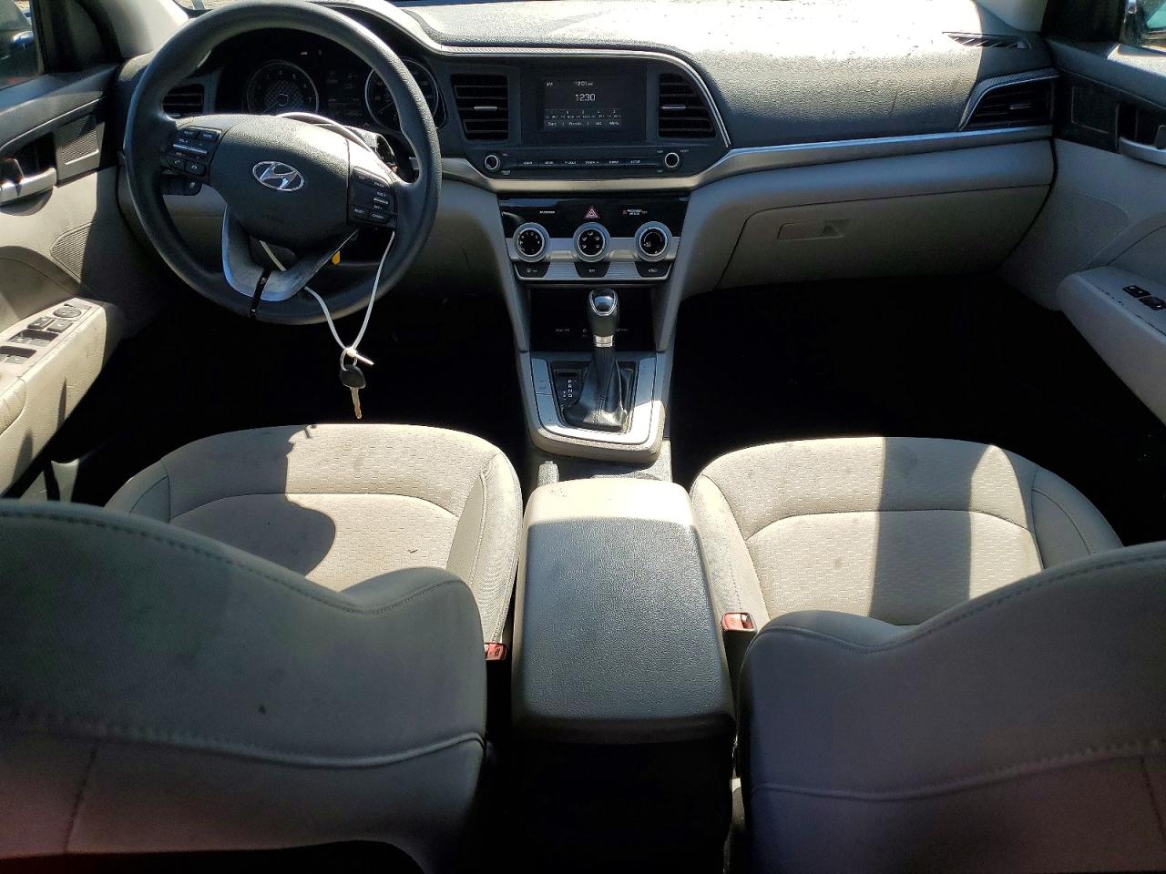 2019 HYUNDAI ELANTRA SE photo 22