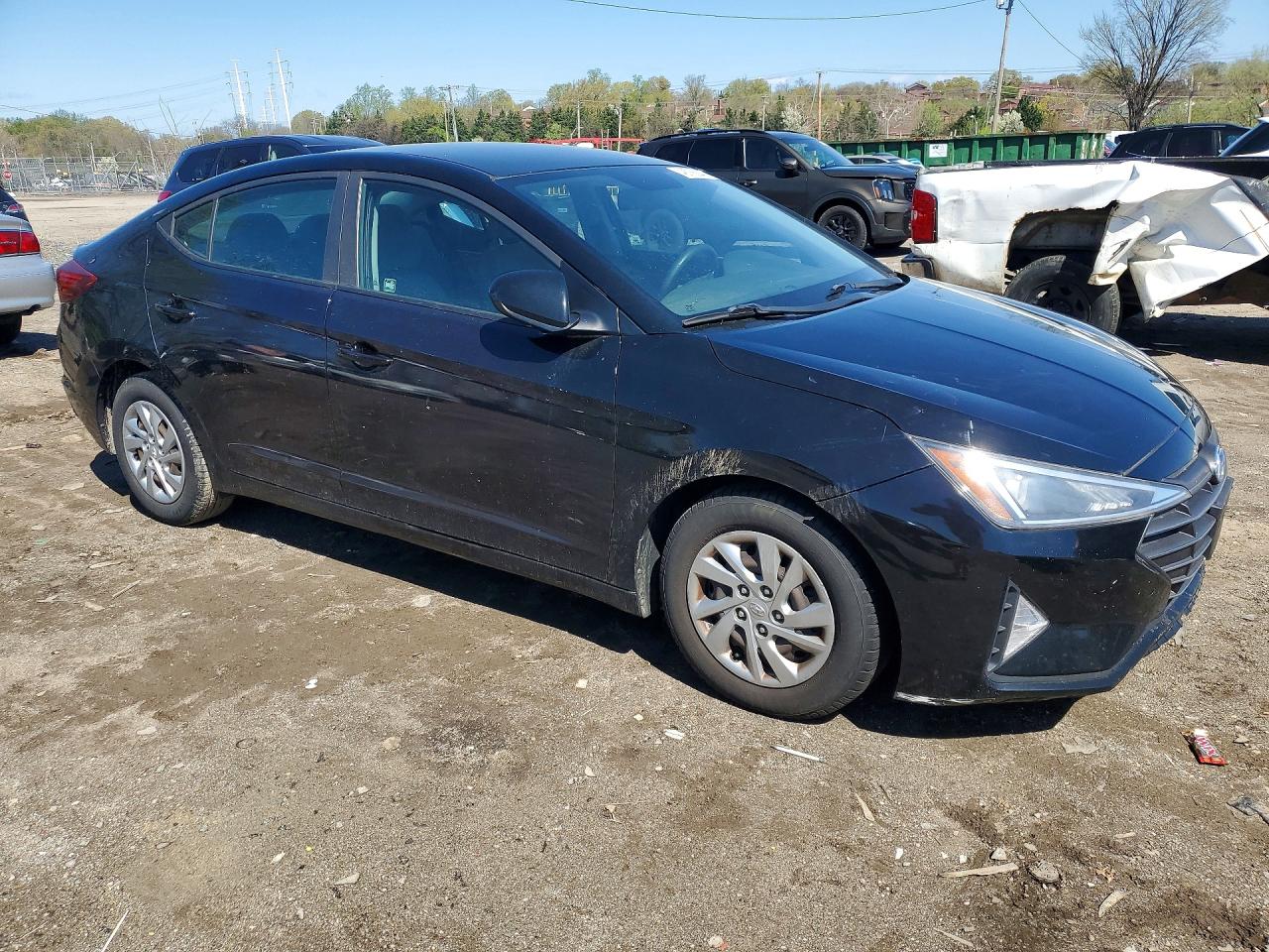 2019 HYUNDAI ELANTRA SE photo 10