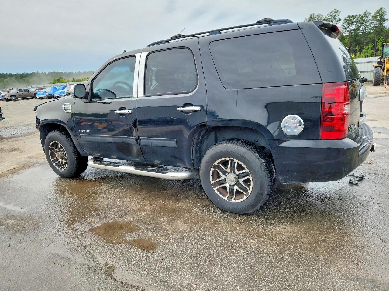 2011 CHEVROLET TAHOE C1500 LS photo 3
