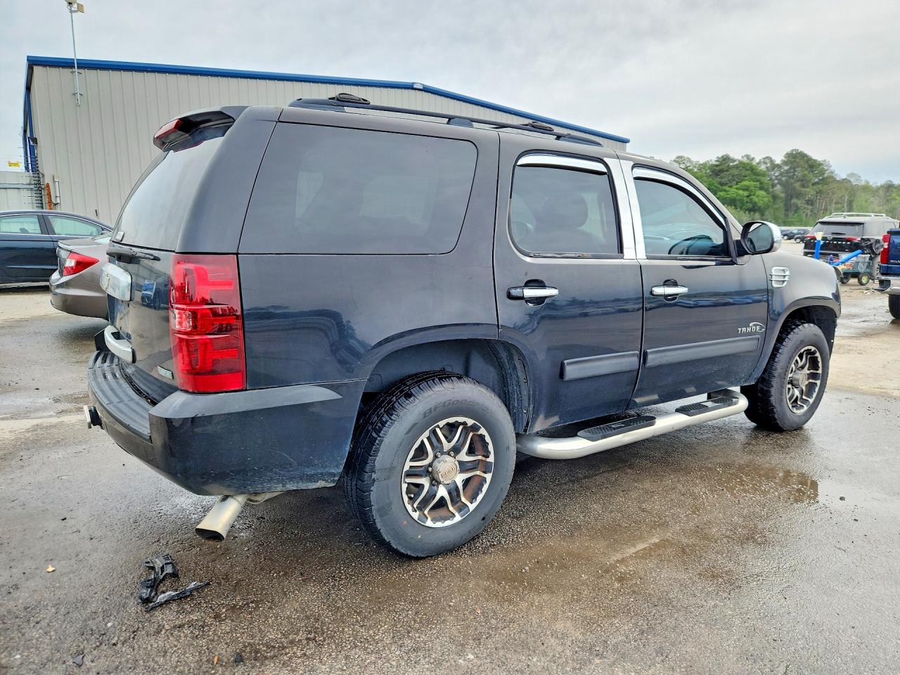 2011 CHEVROLET TAHOE C1500 LS photo 5