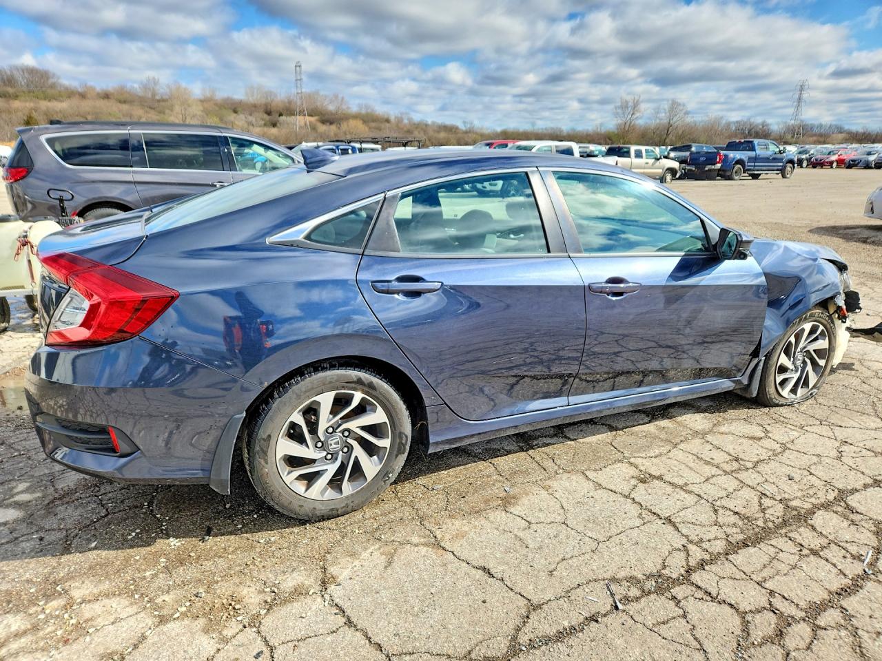2017 HONDA CIVIC EX photo 5