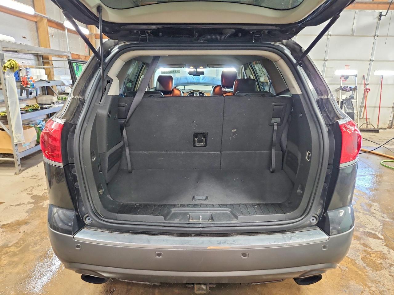 2010 BUICK ENCLAVE CXL photo 16