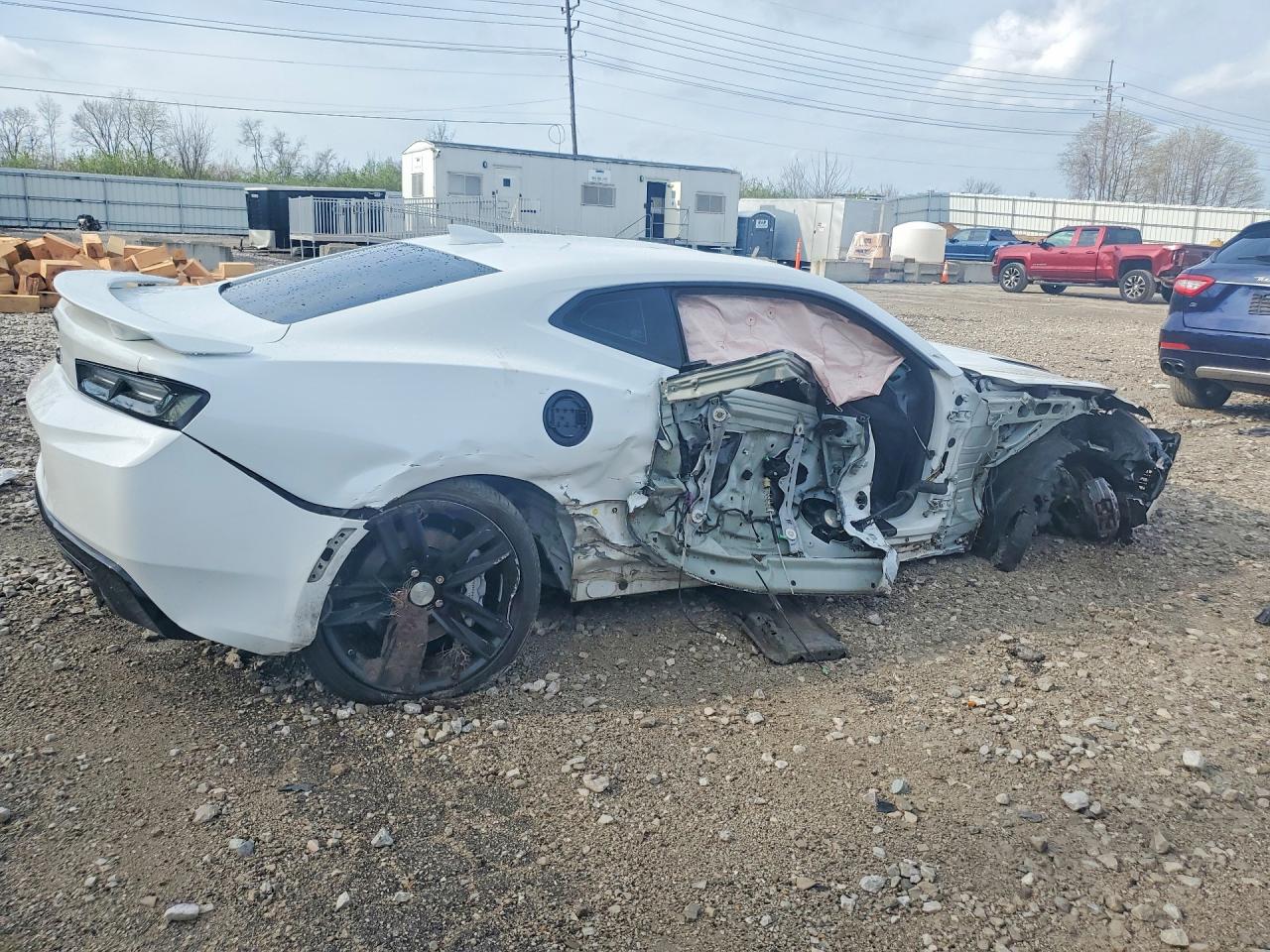 2017 CHEVROLET CAMARO SS photo 7