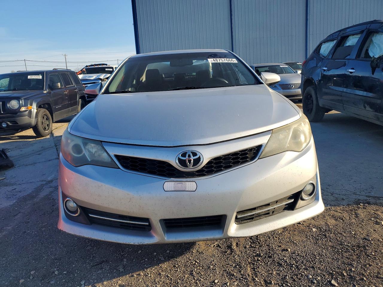 2012 TOYOTA CAMRY SE photo 9