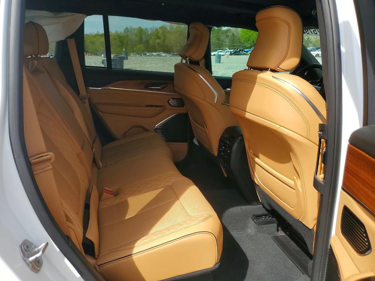 2022 JEEP GRAND CHEROKEE SUMMIT photo 21