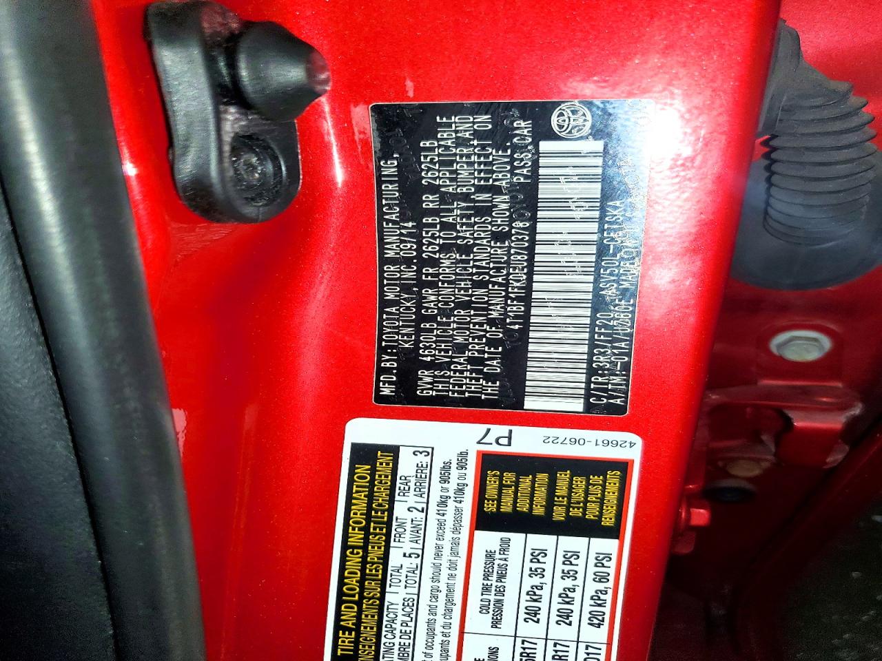 2014 TOYOTA CAMRY SE photo 23