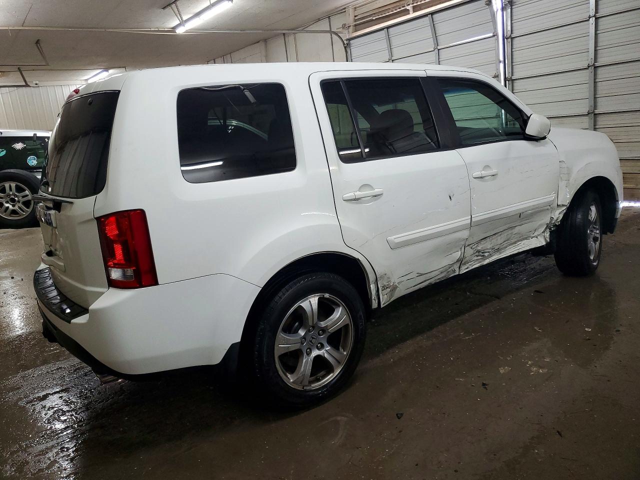 2013 HONDA PILOT EXL photo 5