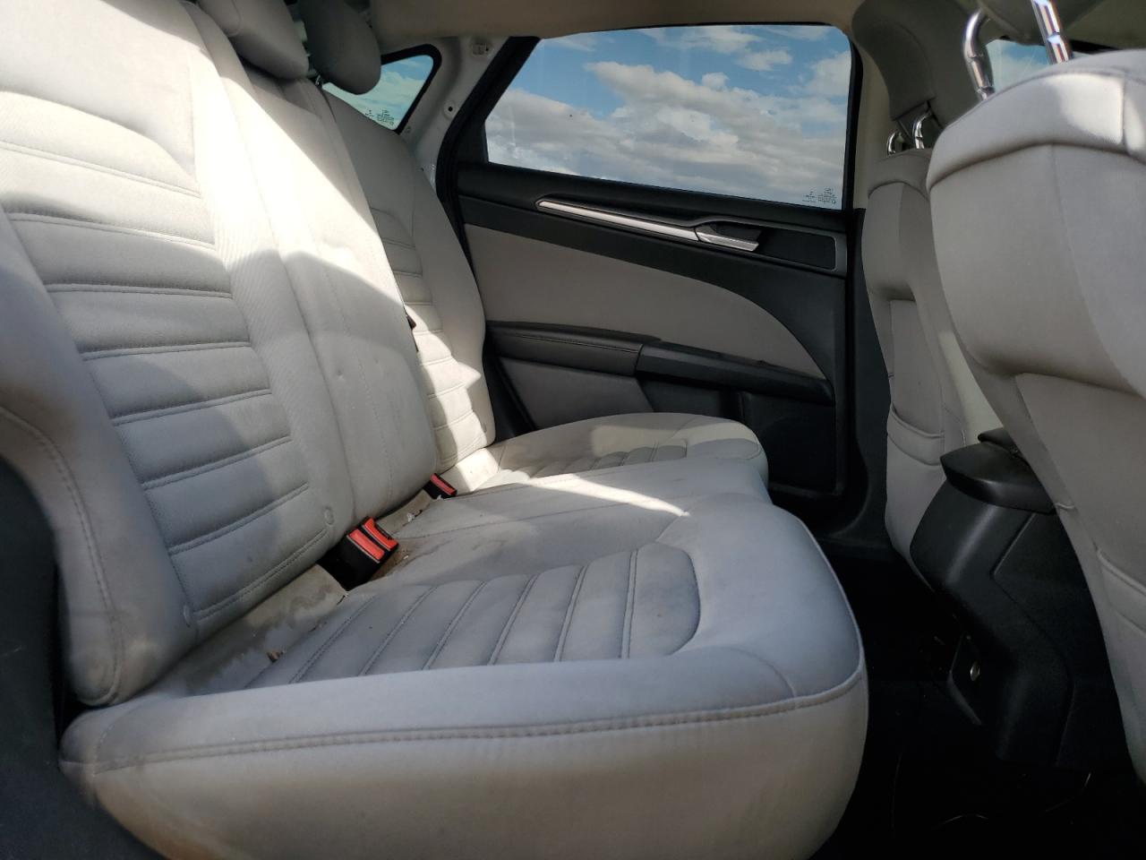 2013 FORD FUSION photo 19