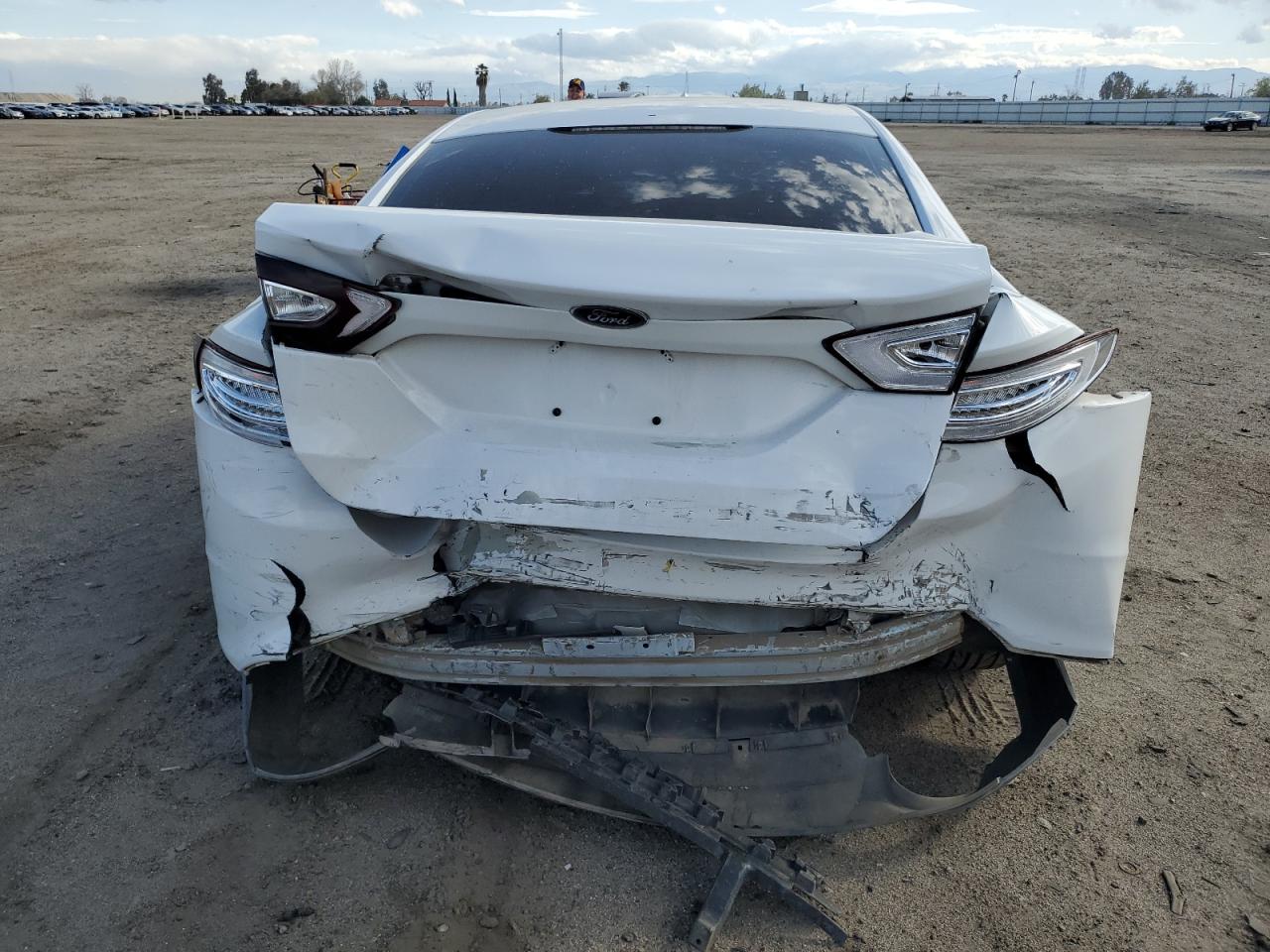 2013 FORD FUSION photo 11