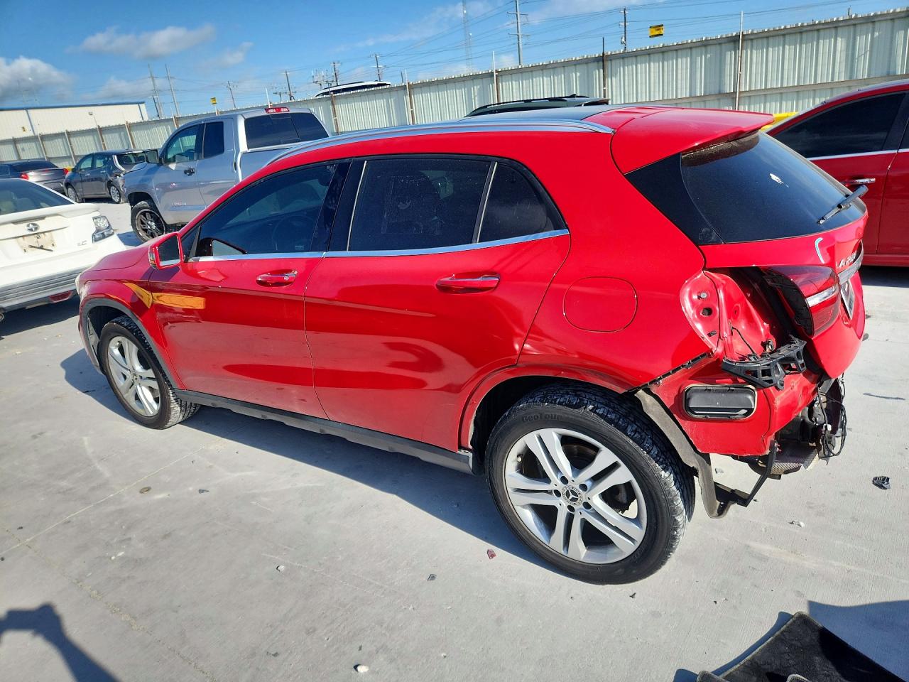 2019 MERCEDES-BENZ GLA 250 4MATIC photo 4