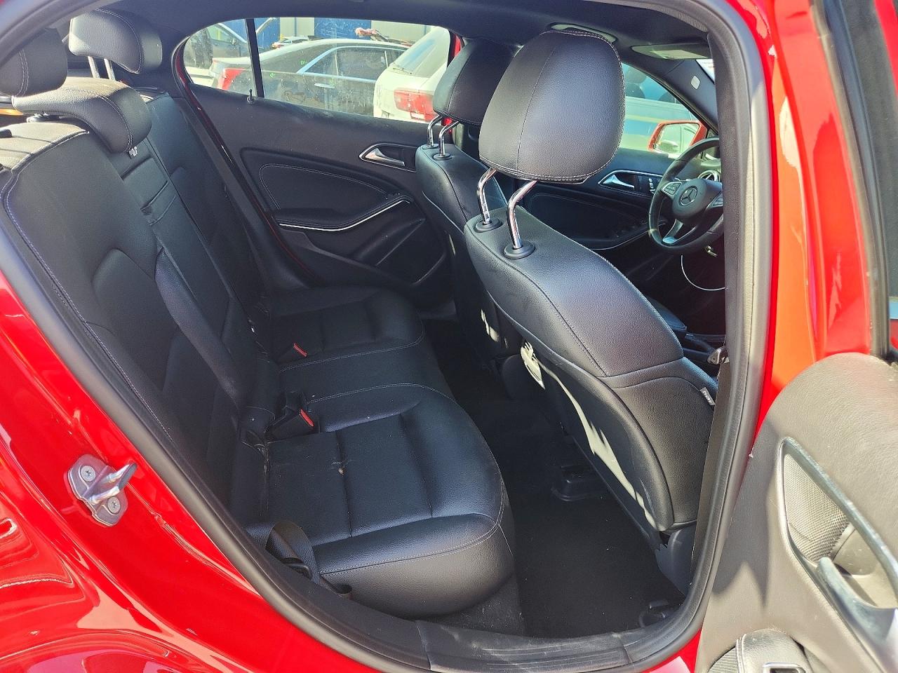 2019 MERCEDES-BENZ GLA 250 4MATIC photo 31